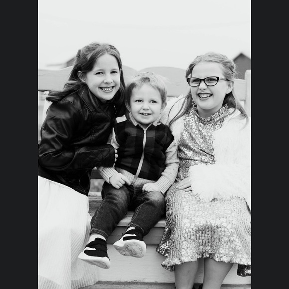 Sara, mom of 3, lover and follower of Christ - Picture 7 of 15